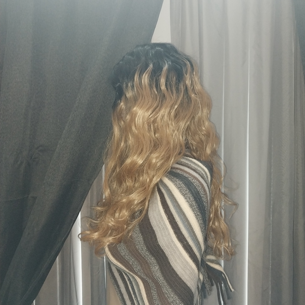 Sensationnel Synthetic Empress Edge Custom Lace Front Wig Body Wave T1B/27 - Picture 3 of 8